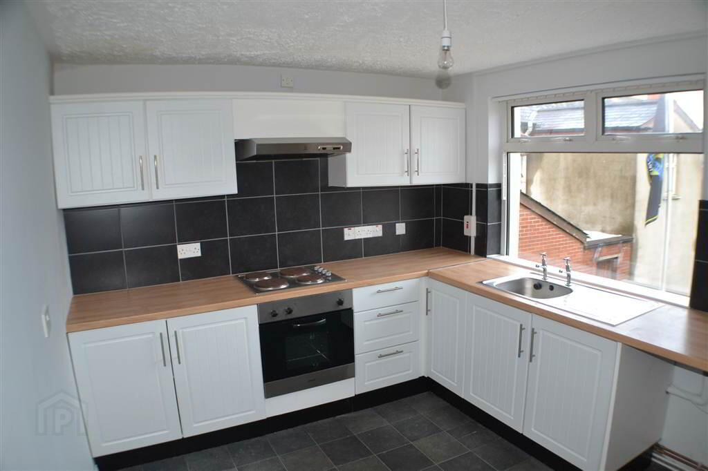 199a Roden Street 2 of 7