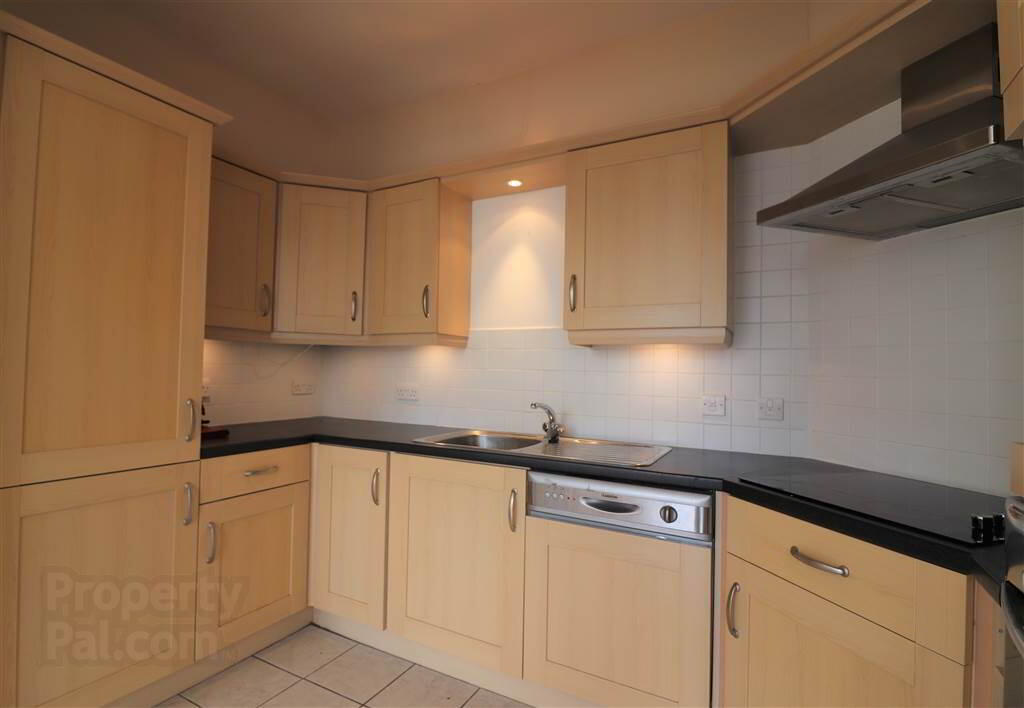 39 Lisburn Square 4 of 15