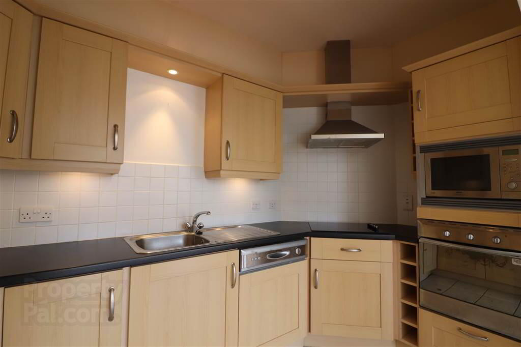 39 Lisburn Square 5 of 15