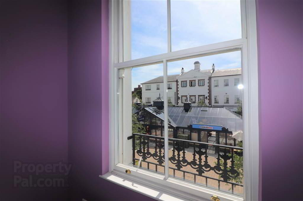 39 Lisburn Square 9 of 15