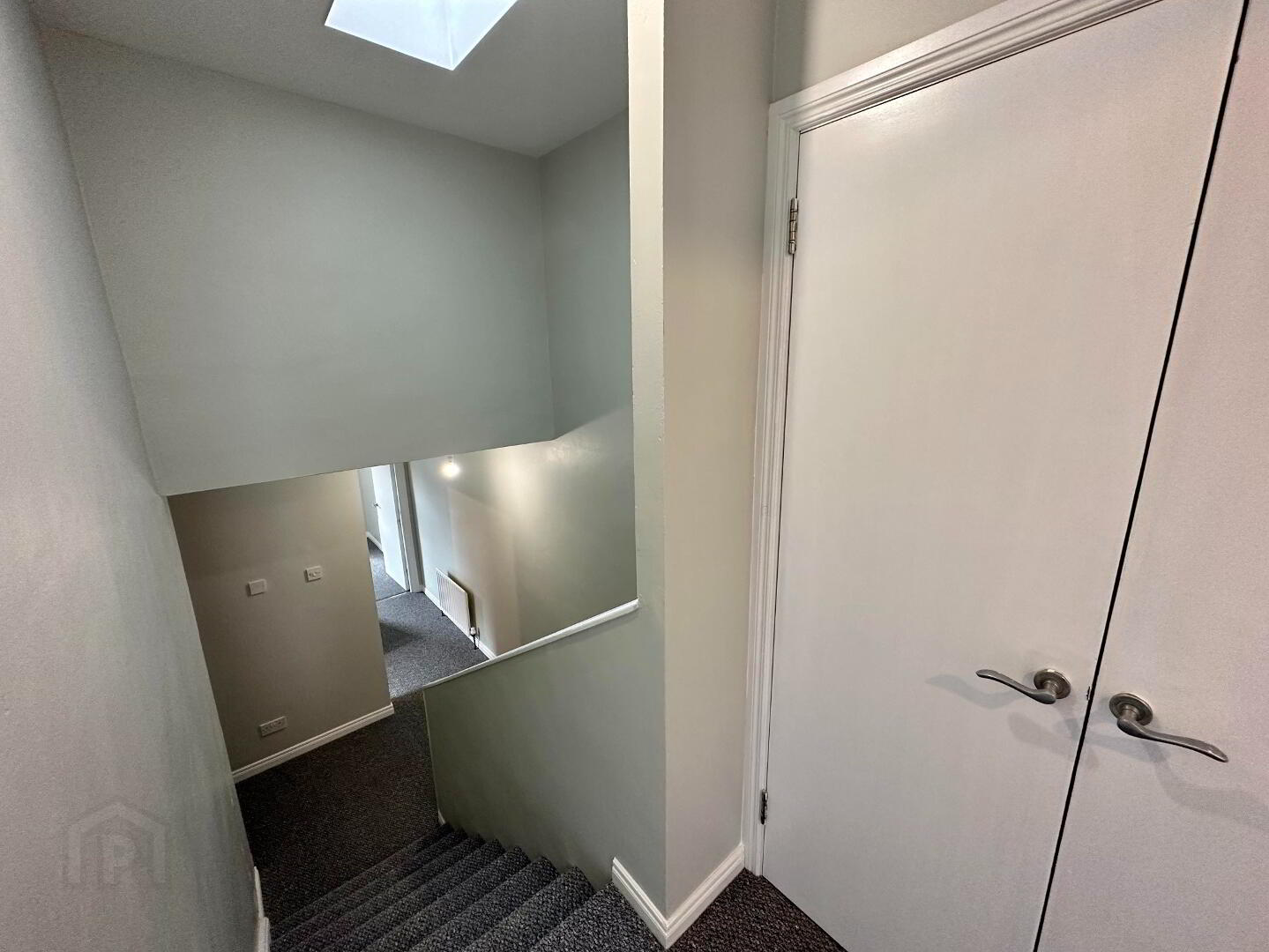 Unit 3, 15 Cliftonville Avenue 6 of 9