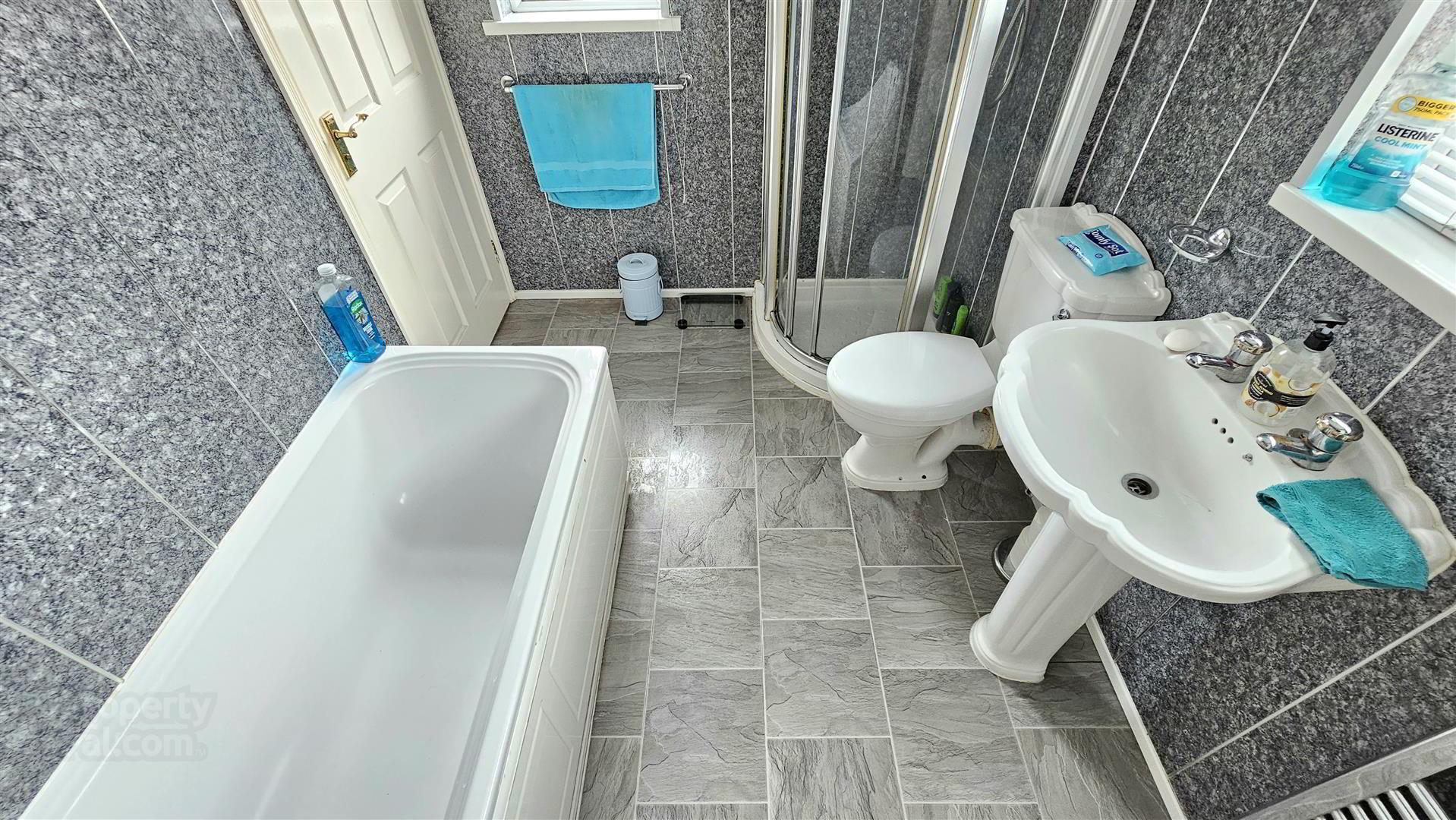 15 Brackenberg Road 11 of 16