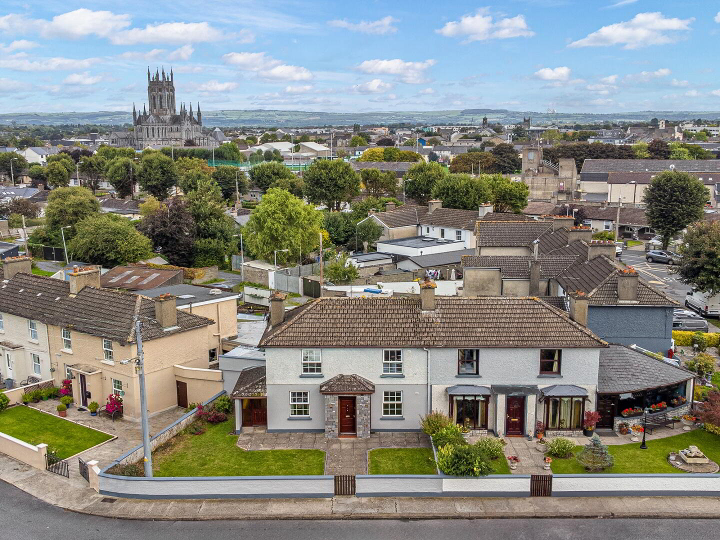 2 Fr Murphy Square