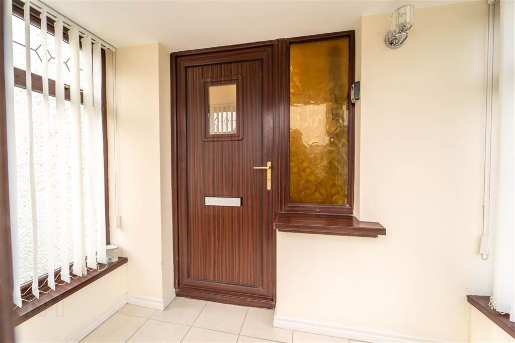 6 Beech End 3 of 20