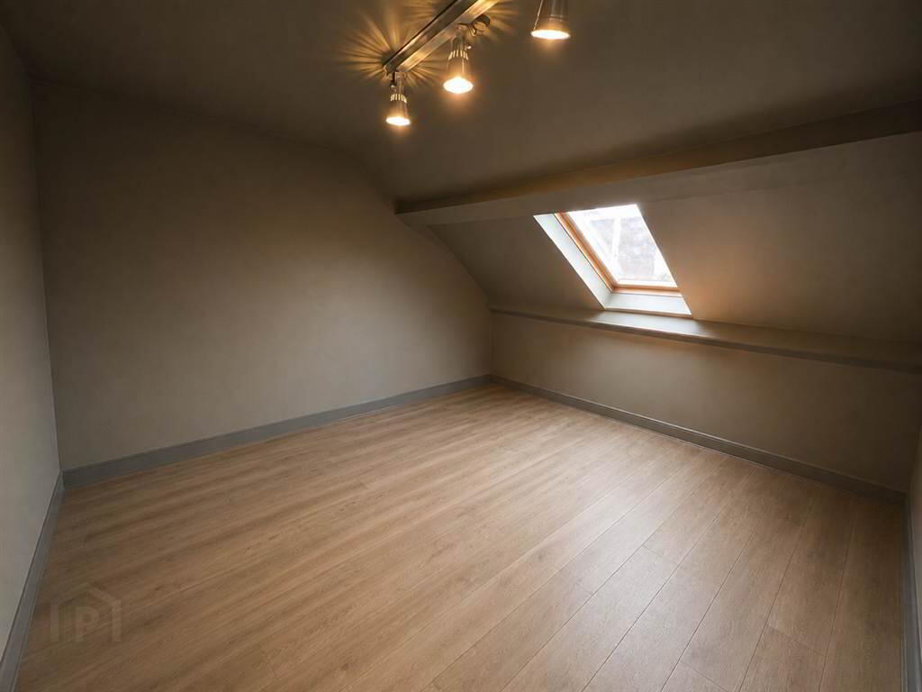 100 Lisburn Road - Office 6 4 of 4