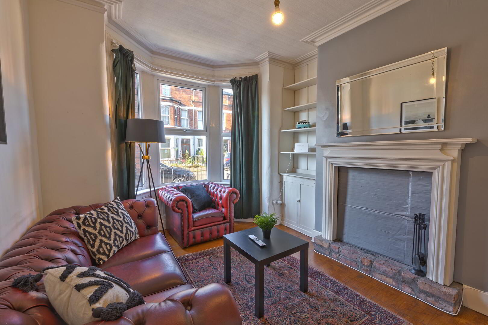 243 Ravenhill Avenue 4 of 41