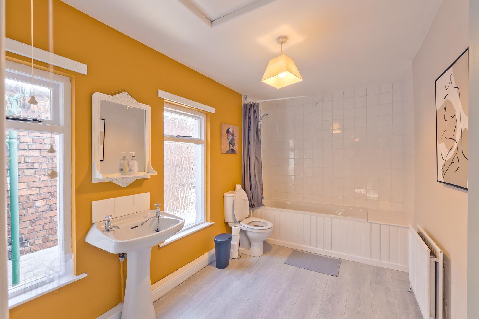 243 Ravenhill Avenue 12 of 41