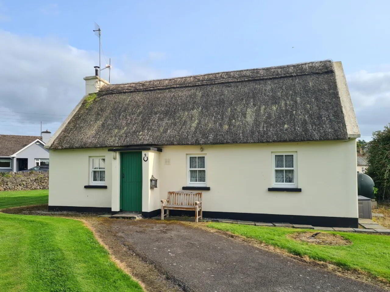 9 Holycross Cottages