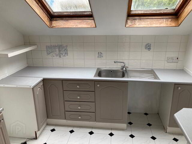 11 Lislea Court 2 of 6