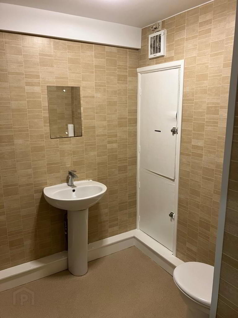 Unit 1, 82 MALONE AVENUE 7 of 12