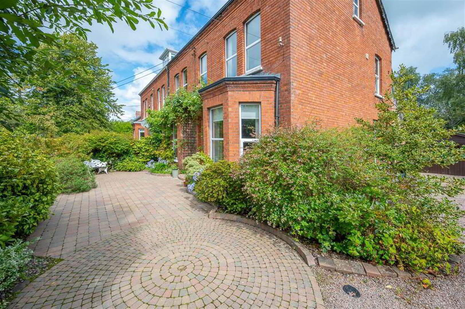 32a Demesne Road 2 of 10