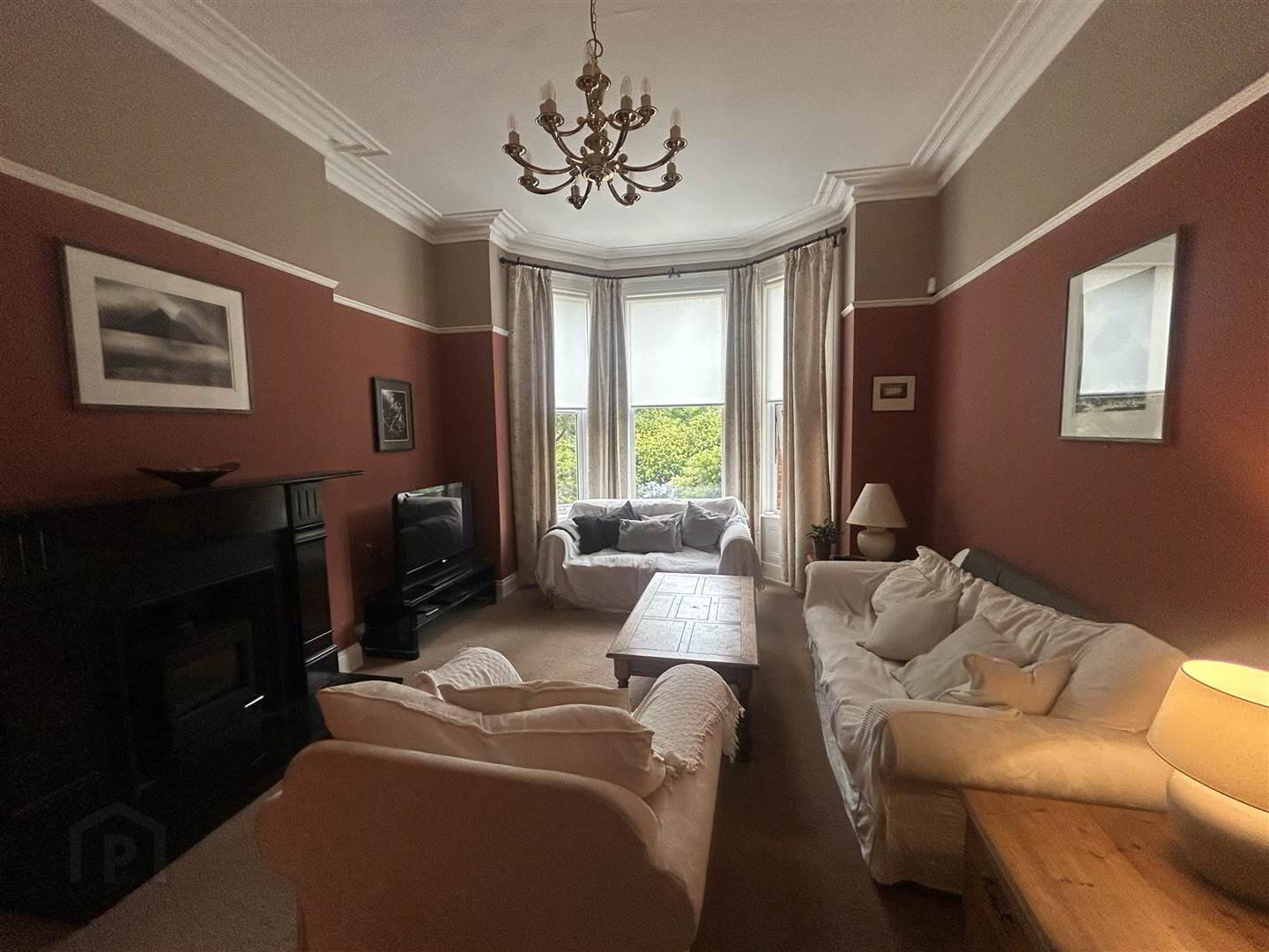 32a Demesne Road 5 of 10