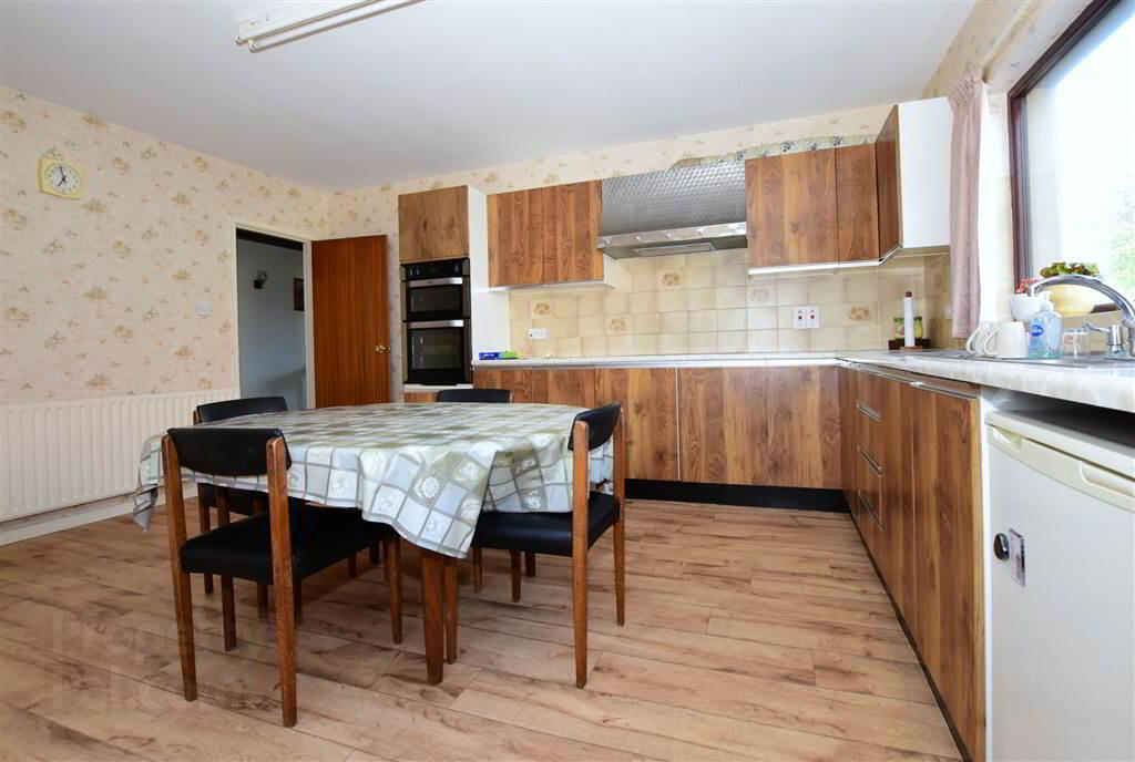 C. 20.5 Bungalow With Acres, 71 Saintfield Road 15 of 48