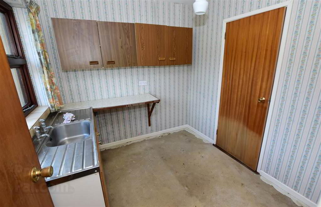 C. 20.5 Bungalow With Acres, 71 Saintfield Road 18 of 48