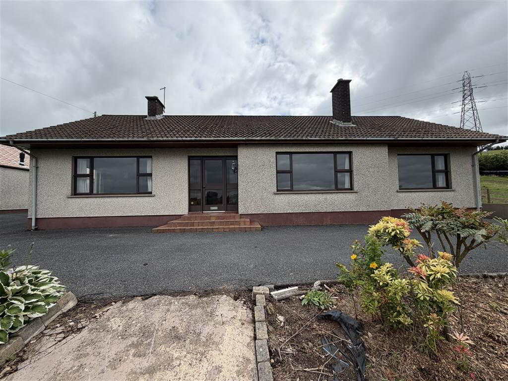 C. 20.5 Bungalow With Acres, 71 Saintfield Road 3 of 40