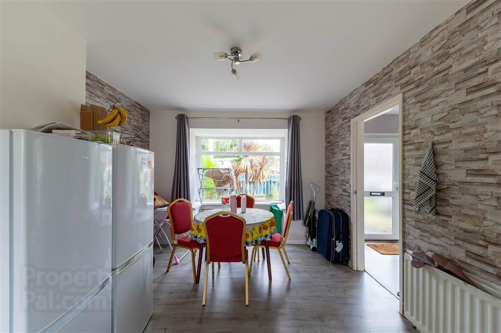 32 Inishowen Drive 7 of 14