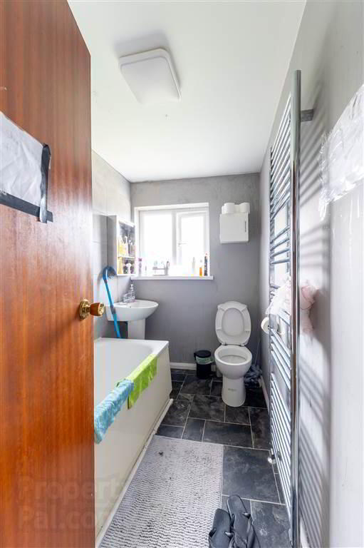 32 Inishowen Drive 12 of 14
