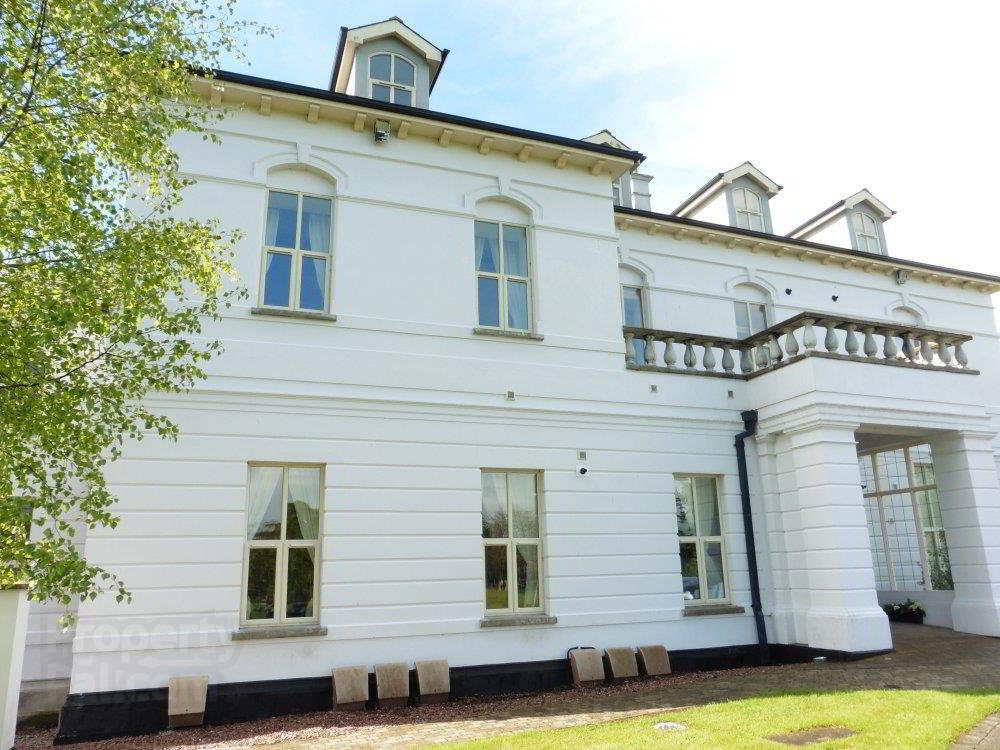 1 Oldstone Manor