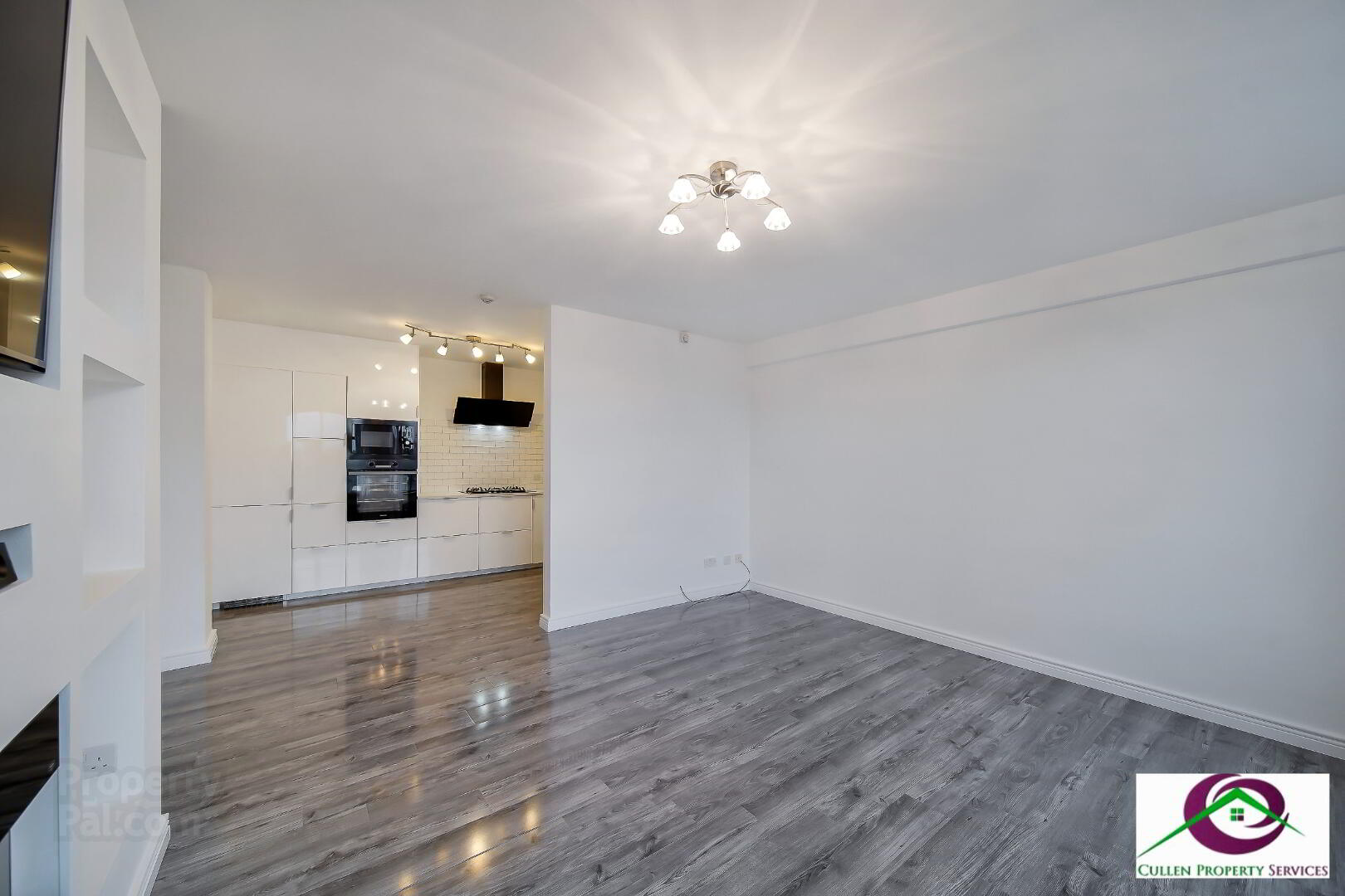 The Four Season Apt, 31 Foyle Road 21 of 33