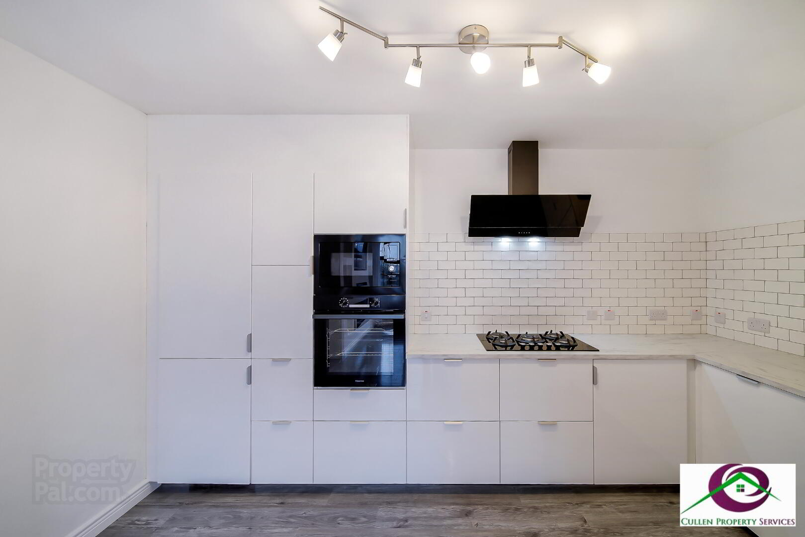 The Four Season Apt, 31 Foyle Road 22 of 33