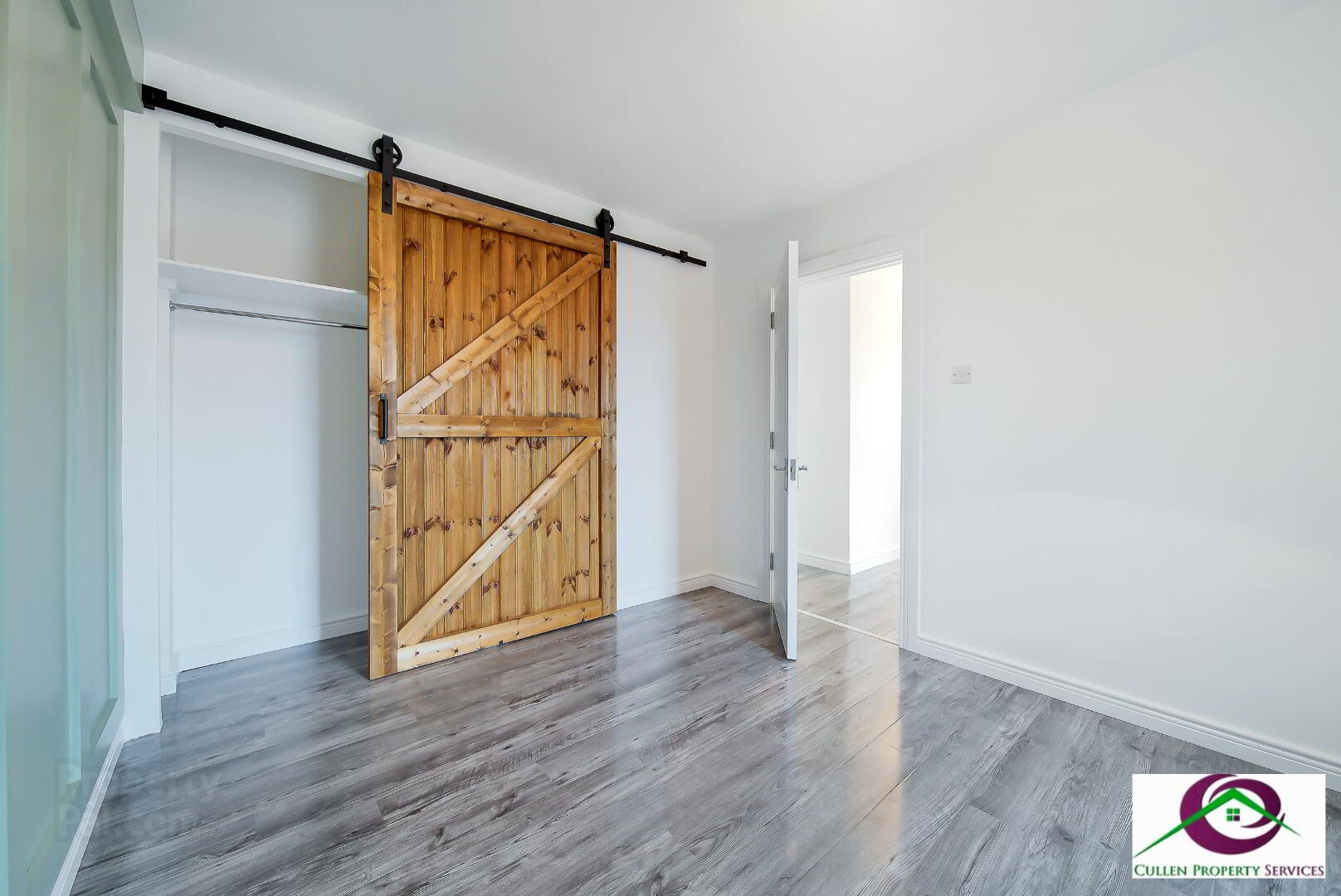 The Four Season Apt, 31 Foyle Road 28 of 33