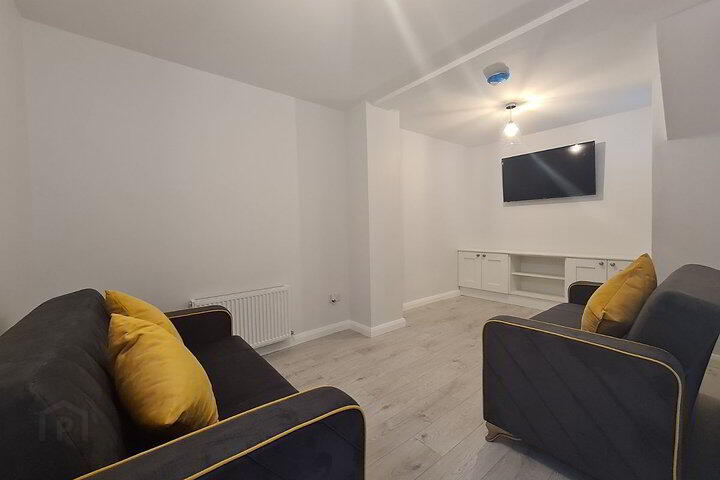 Flat 1, 5 Fair Street 5 of 12