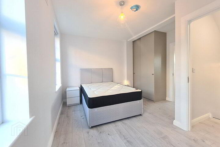Flat 1, 5 Fair Street 7 of 12