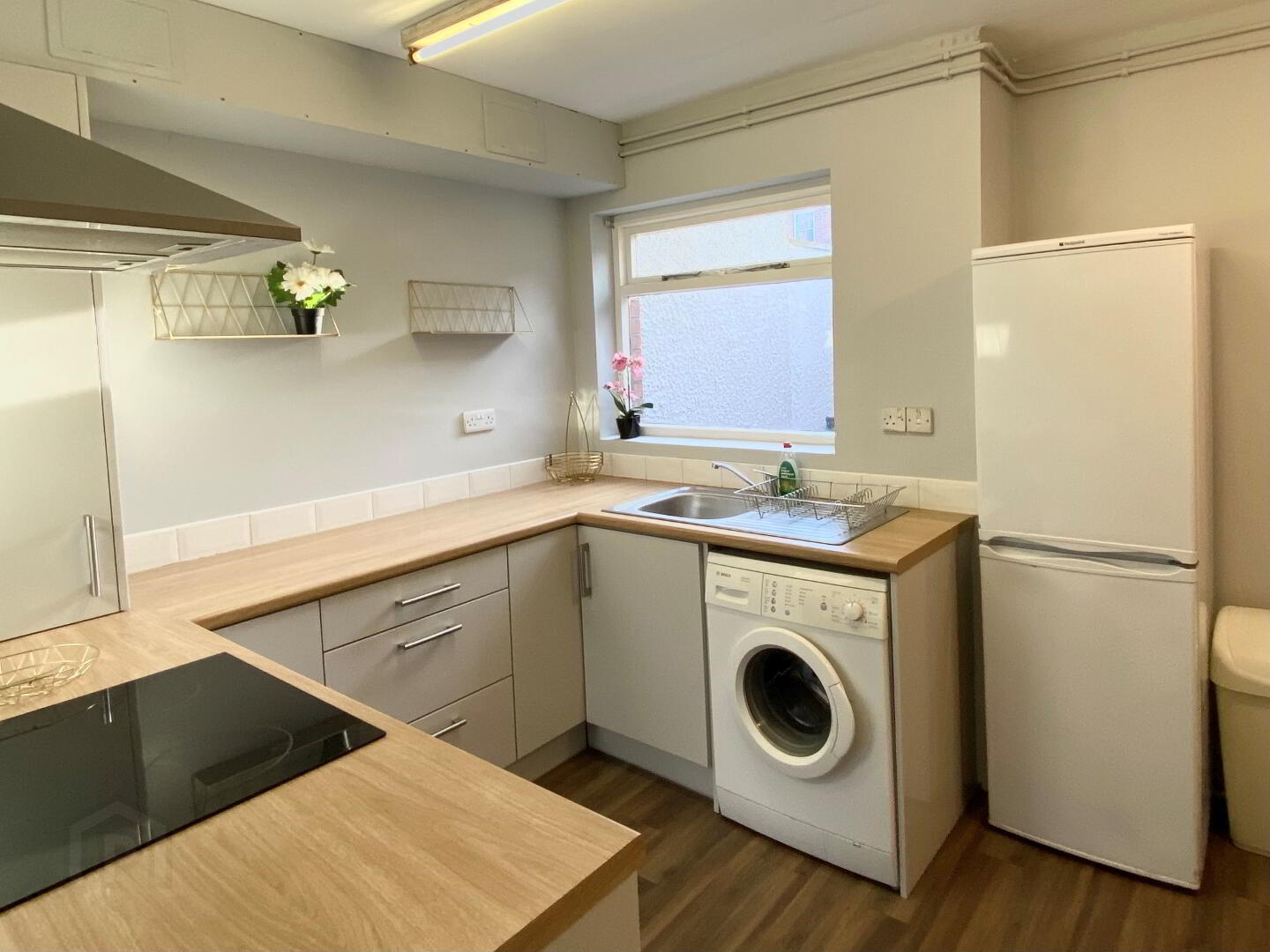 75 Donegall Avenue 8 of 15