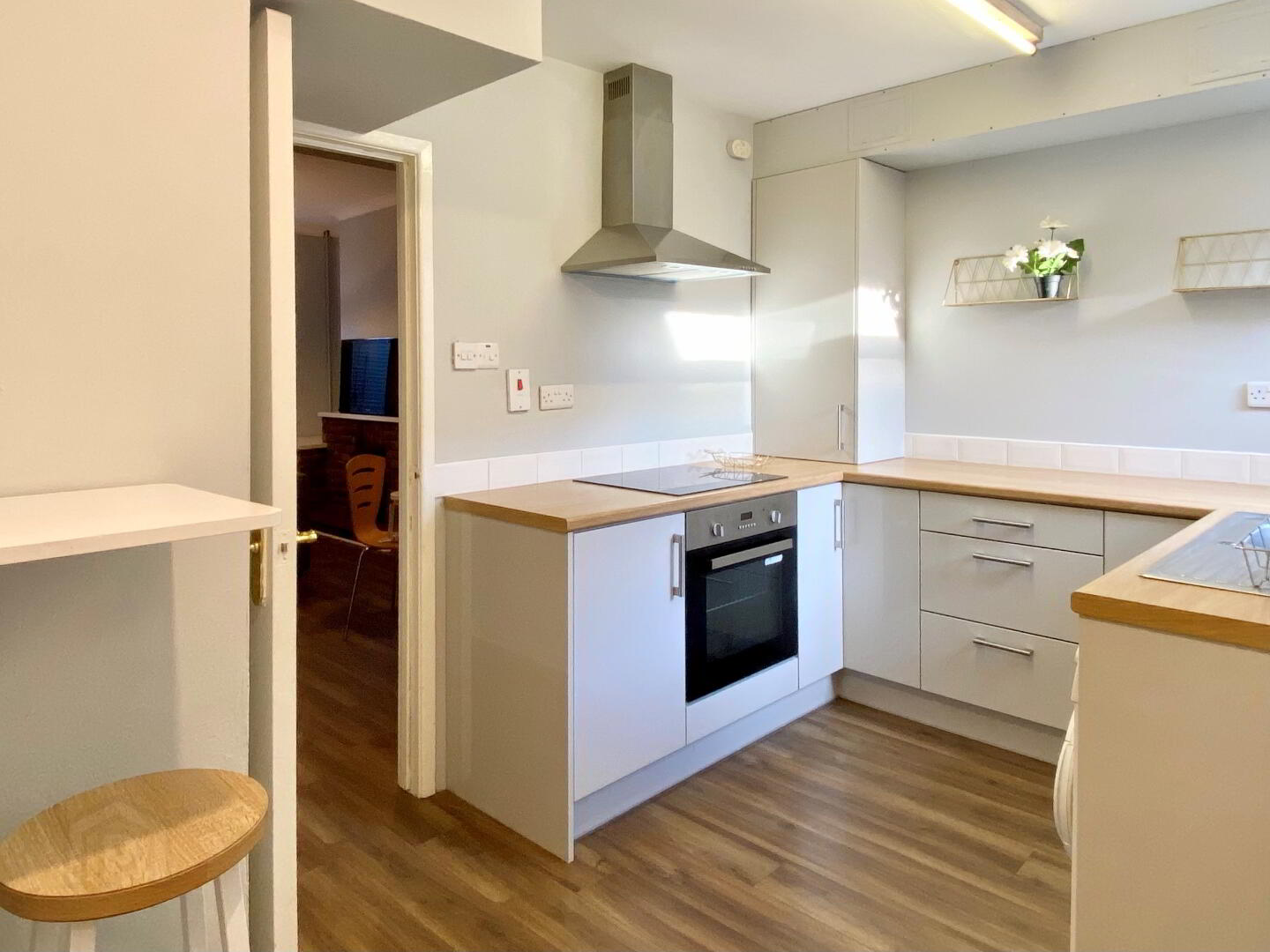 75 Donegall Avenue 7 of 15