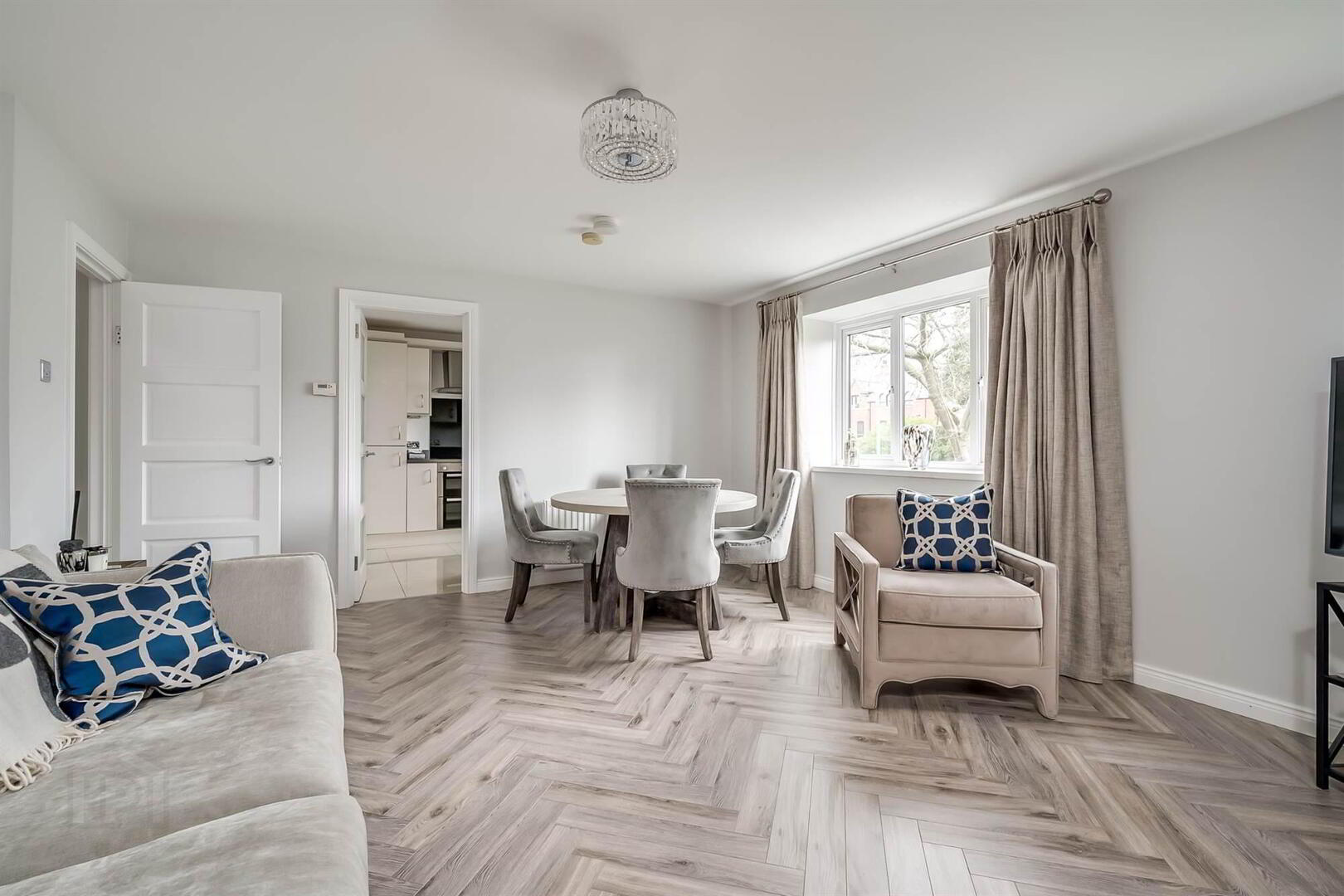 Apt 12, Kings Court, Upper Lisburn Road, Belfast