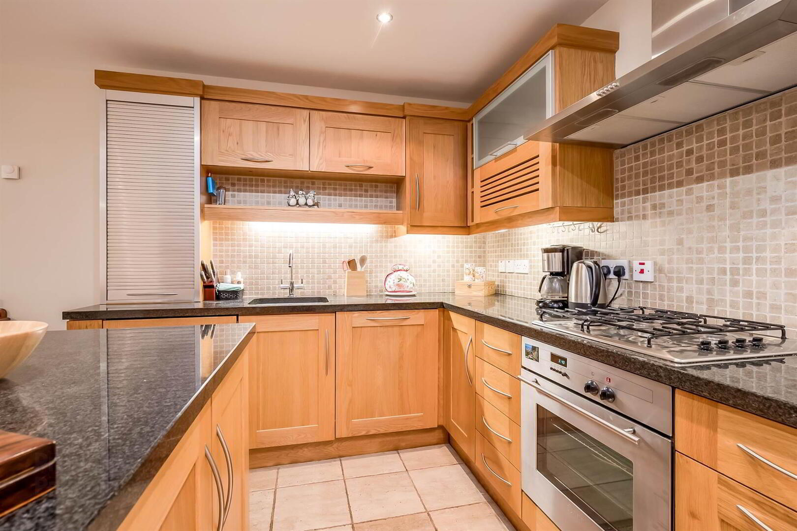 Apt 3, 1 Deramore Park South 11 of 19