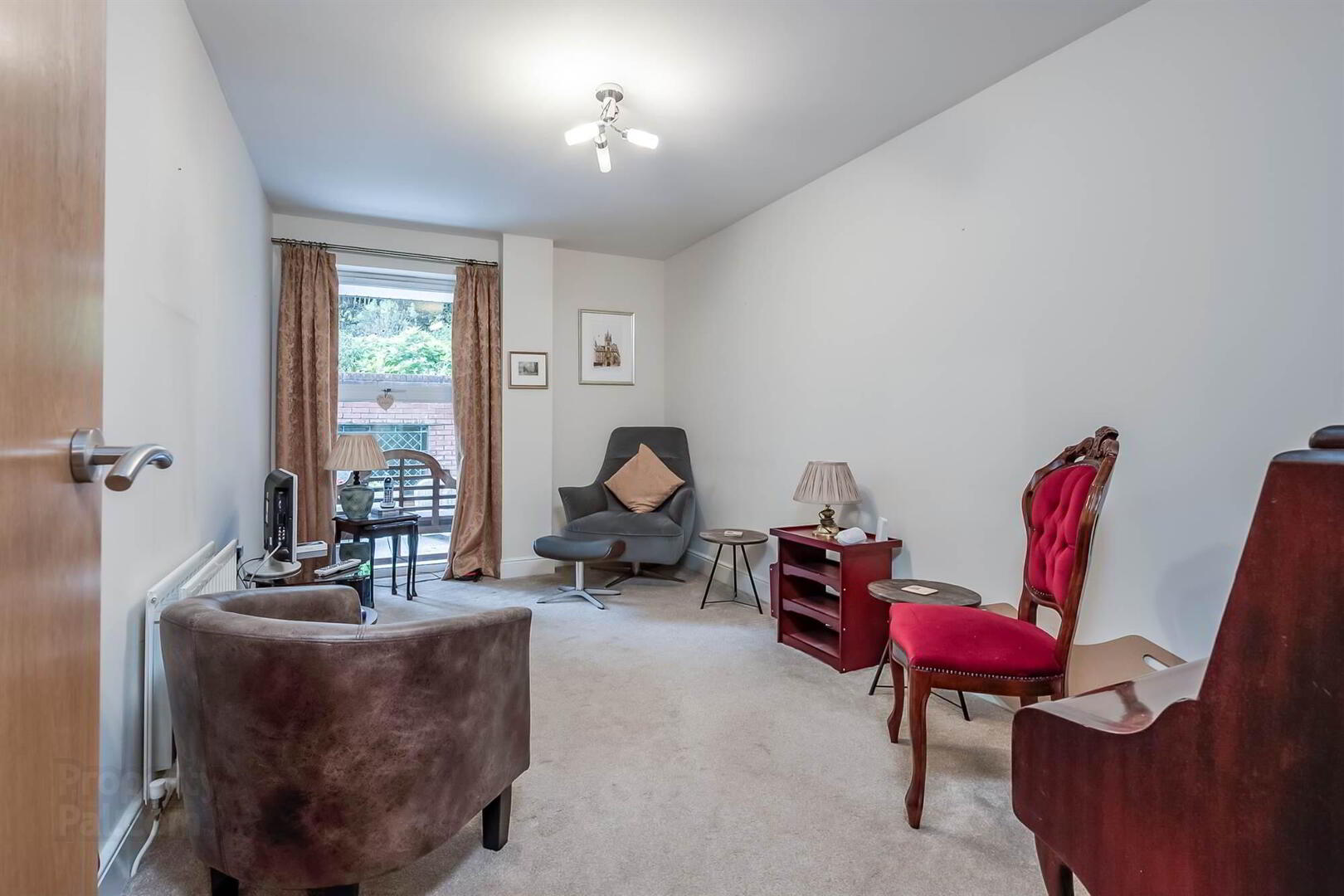 Apt 3, 1 Deramore Park South 16 of 19