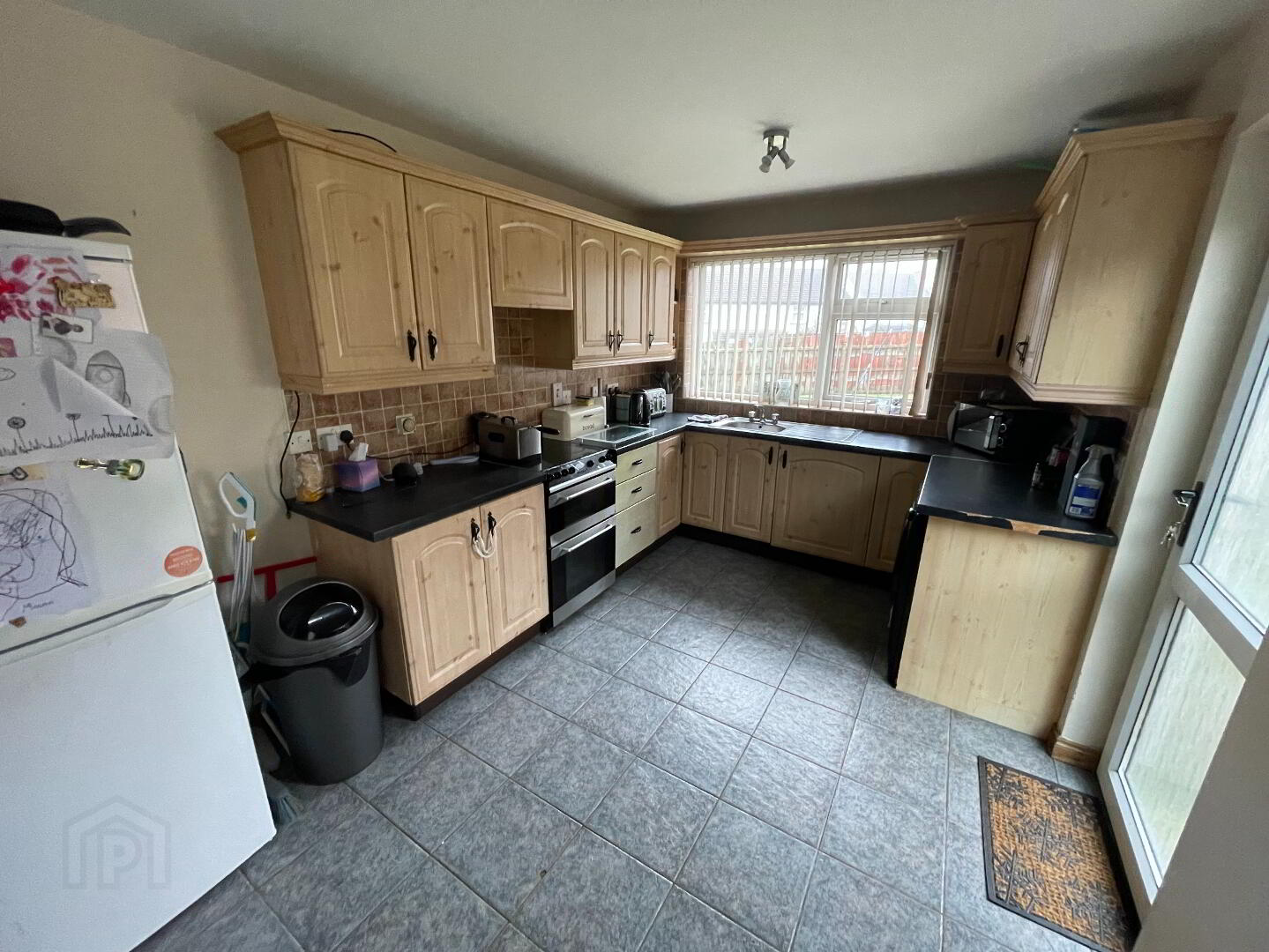 21 Mountview Park 3 of 9