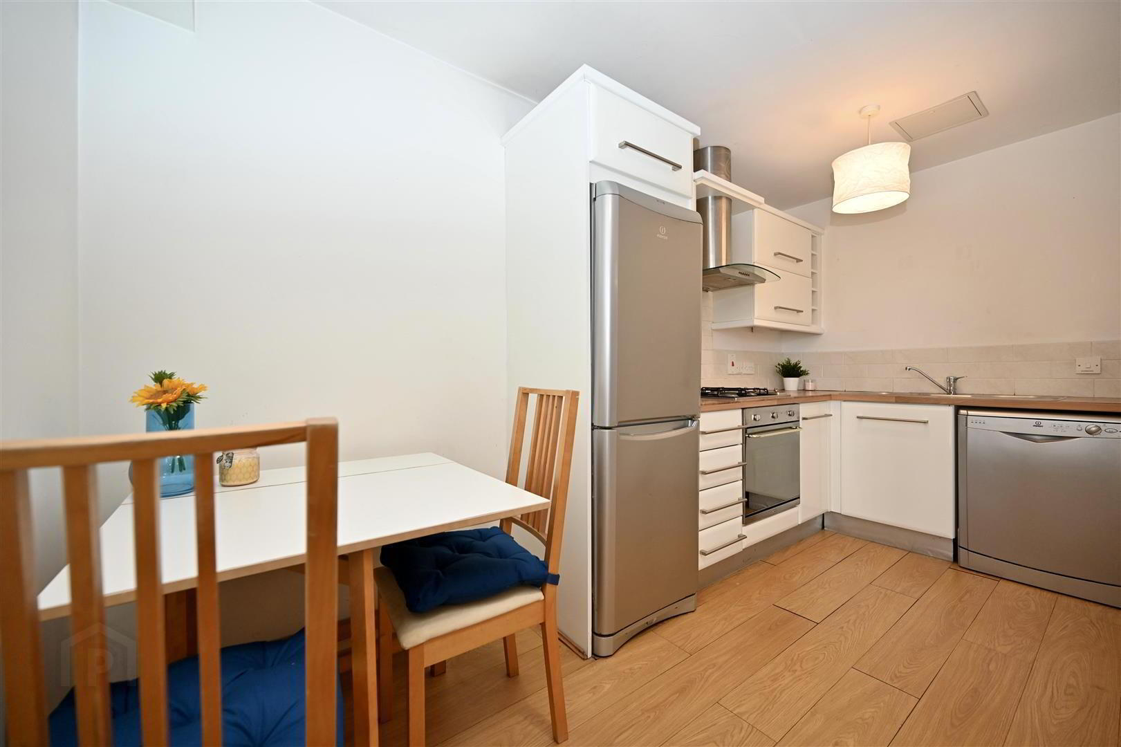 Apt 2 Winter Gardens, 34 Alfred Street 5 of 11