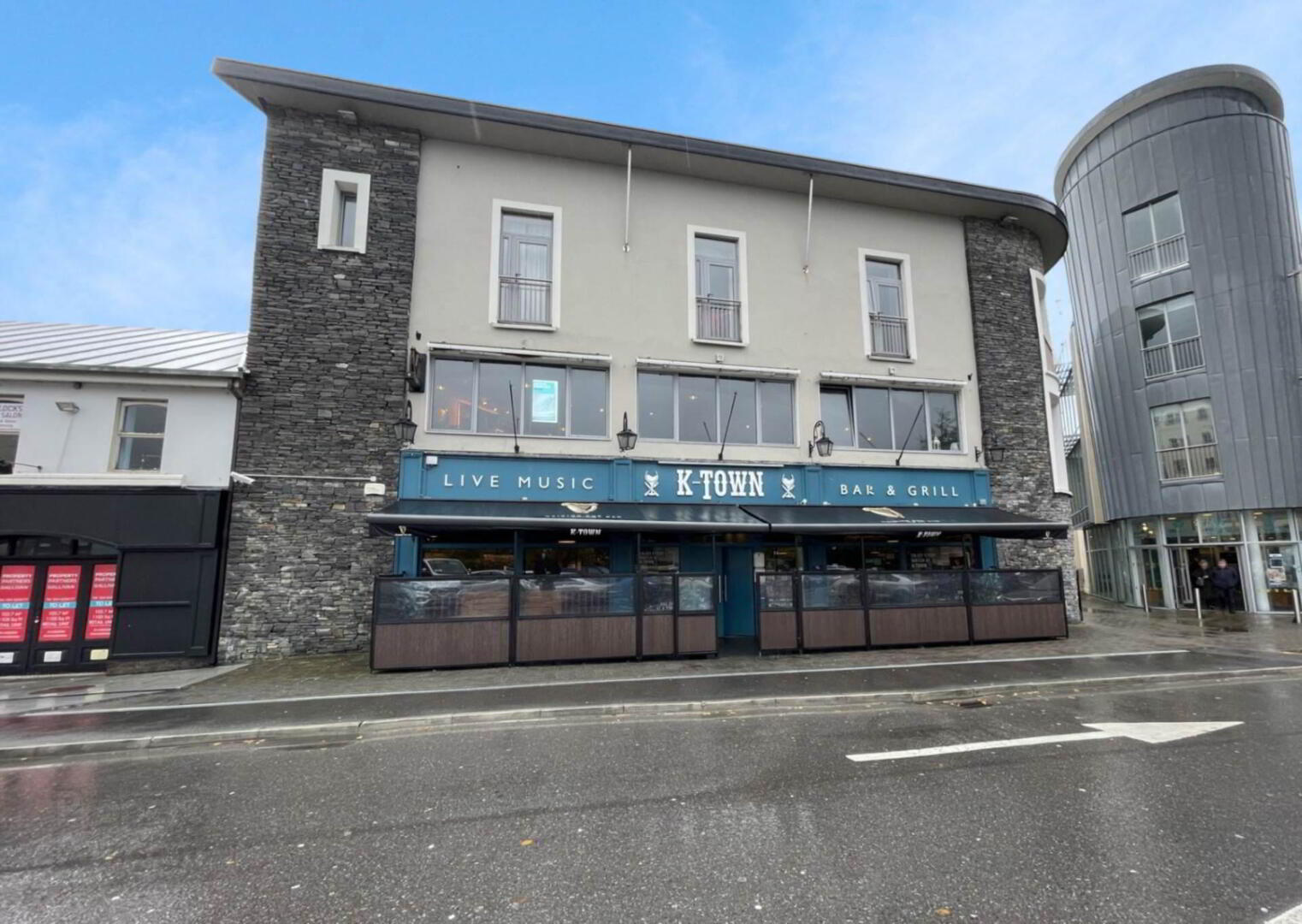 Commercial Property 2 of 24