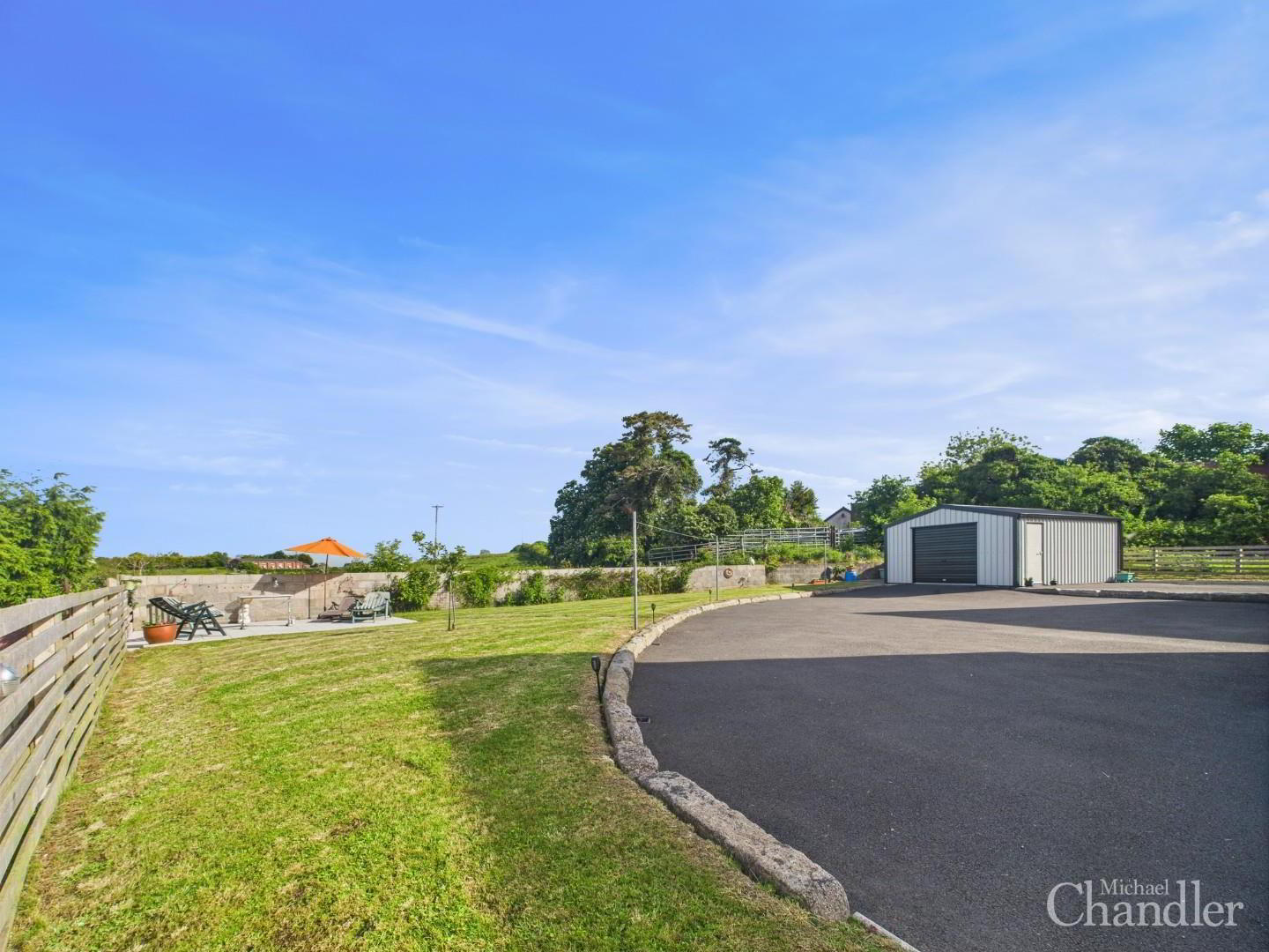 82a Manse Road 19 of 25