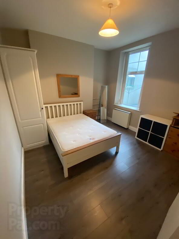 Unit A, 22 Northland Road 3 of 5