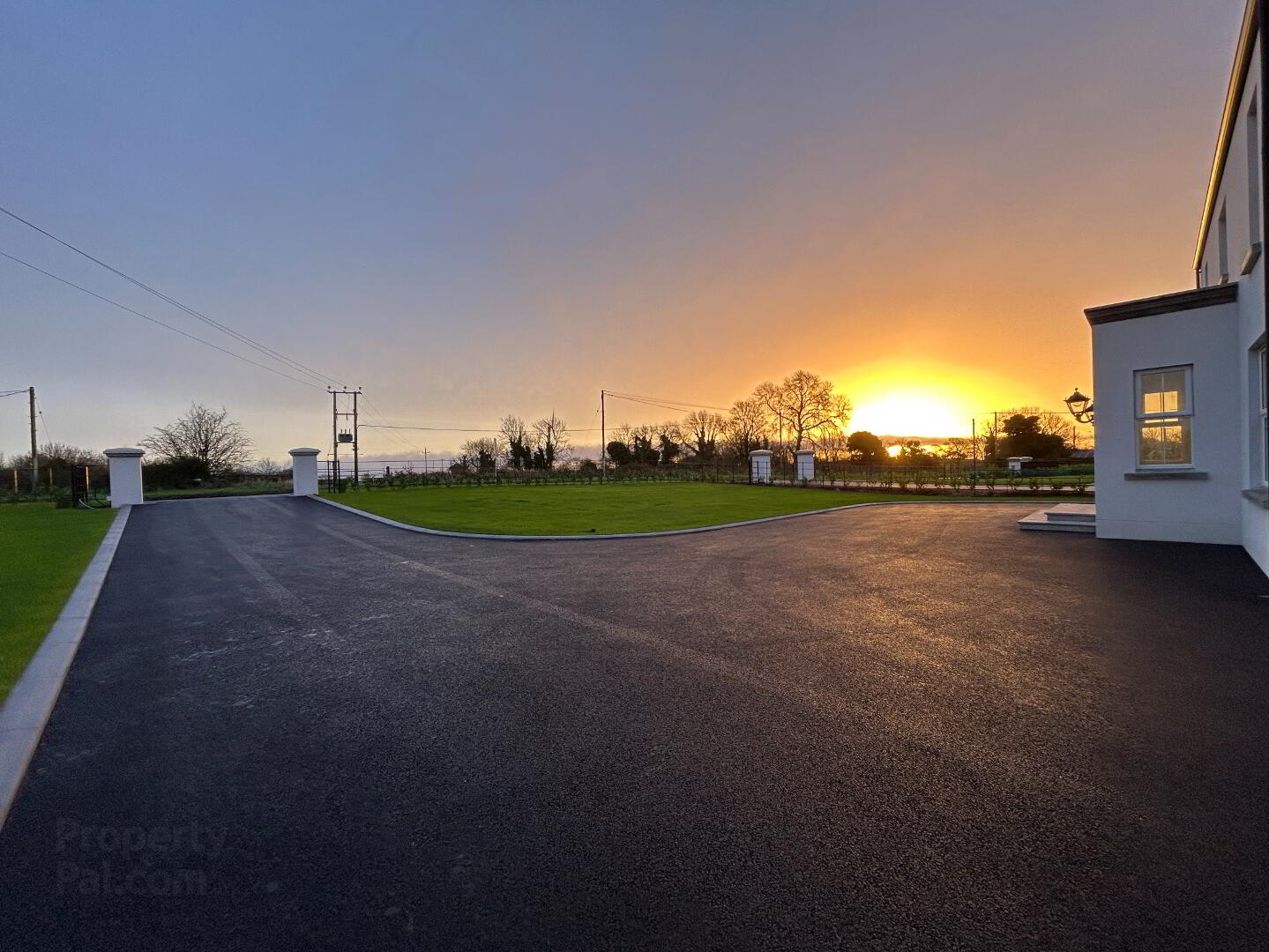 Newbuild + Double Garage, 22 Clonkeen Road 43 of 49