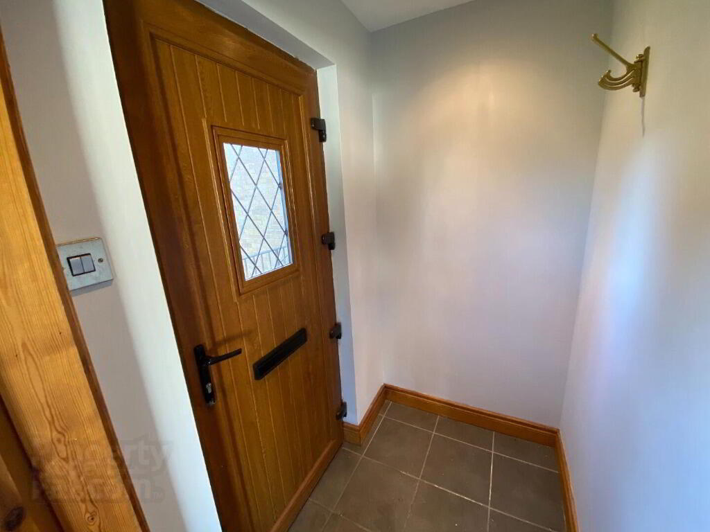 70b Cline Road 3 of 10