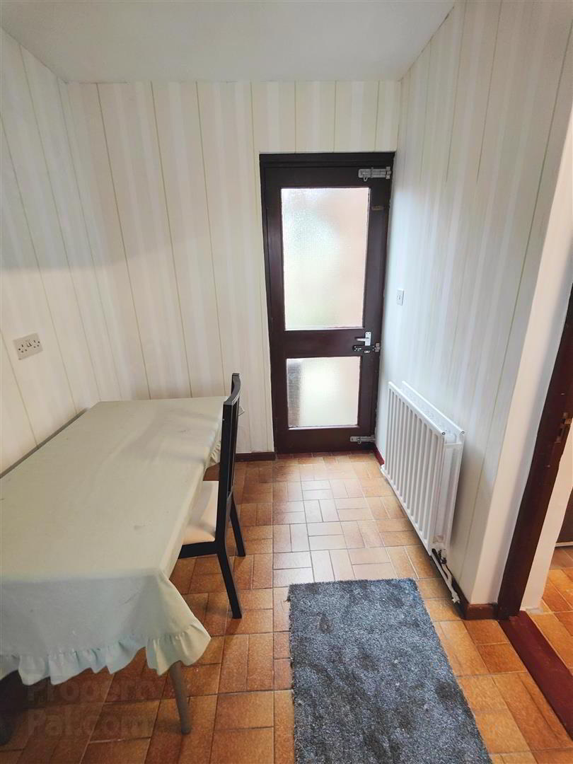 87 Ardoyne Road 11 of 25