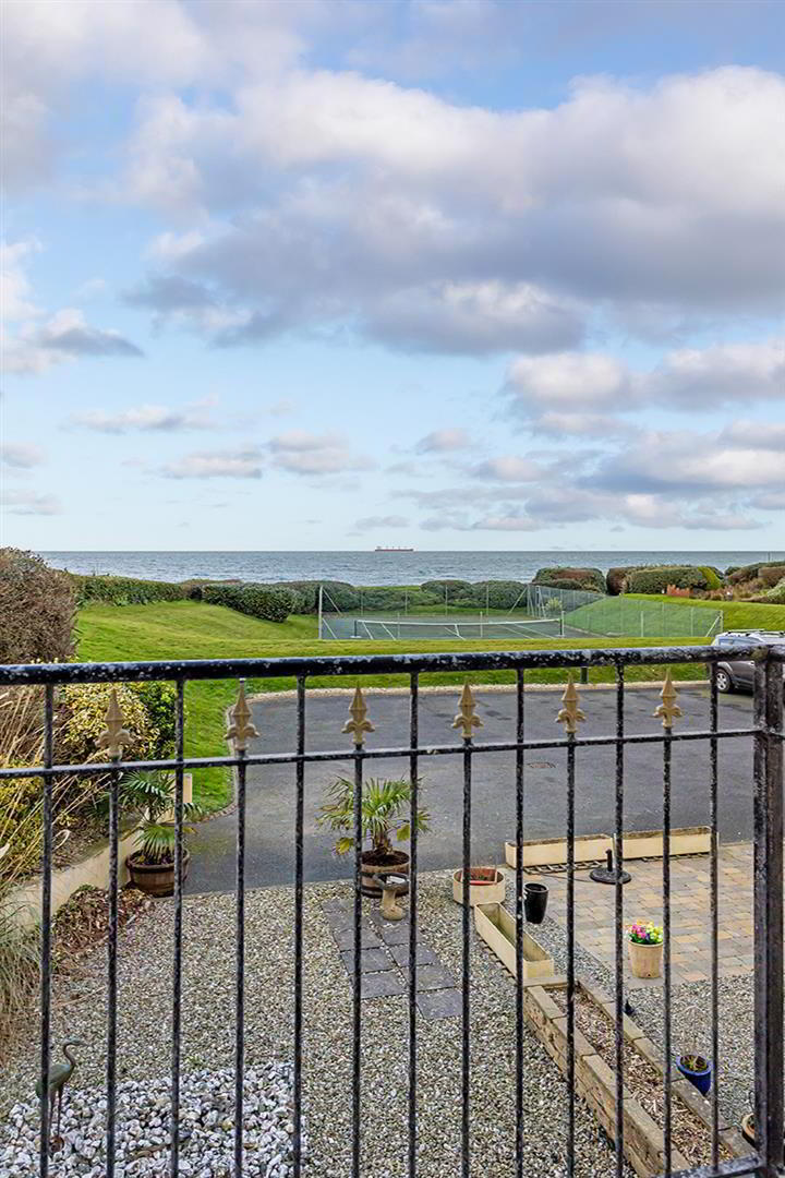 36 Groomsport House Road 4 of 24