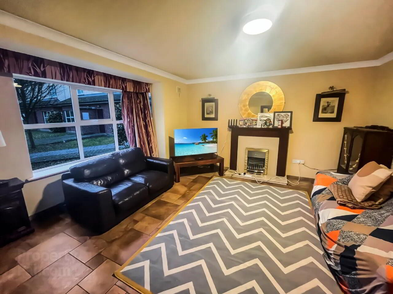 16-25 The Lodges 7 of 35