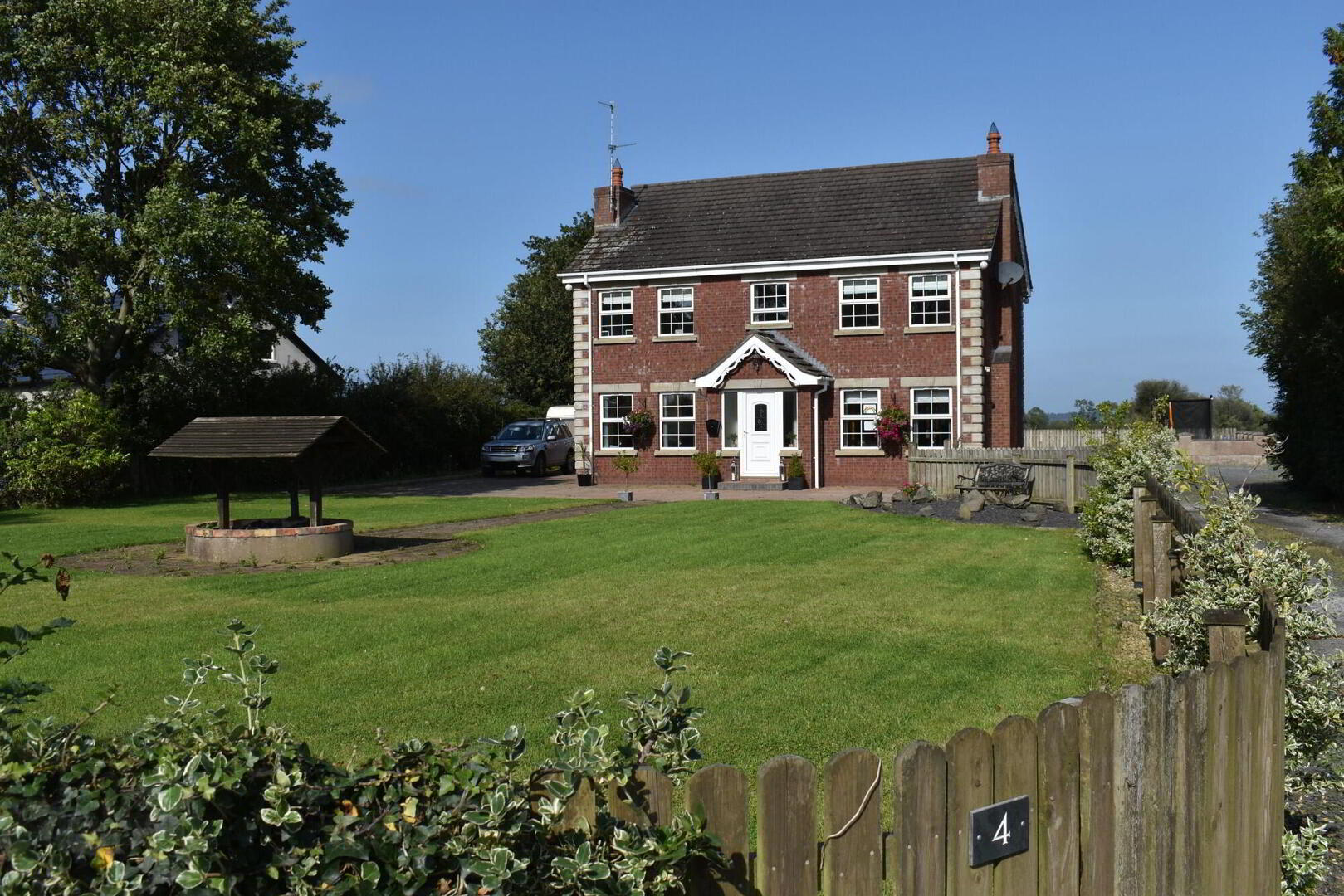 Country House With Double Garage & Workshop, 4 Feumore Road