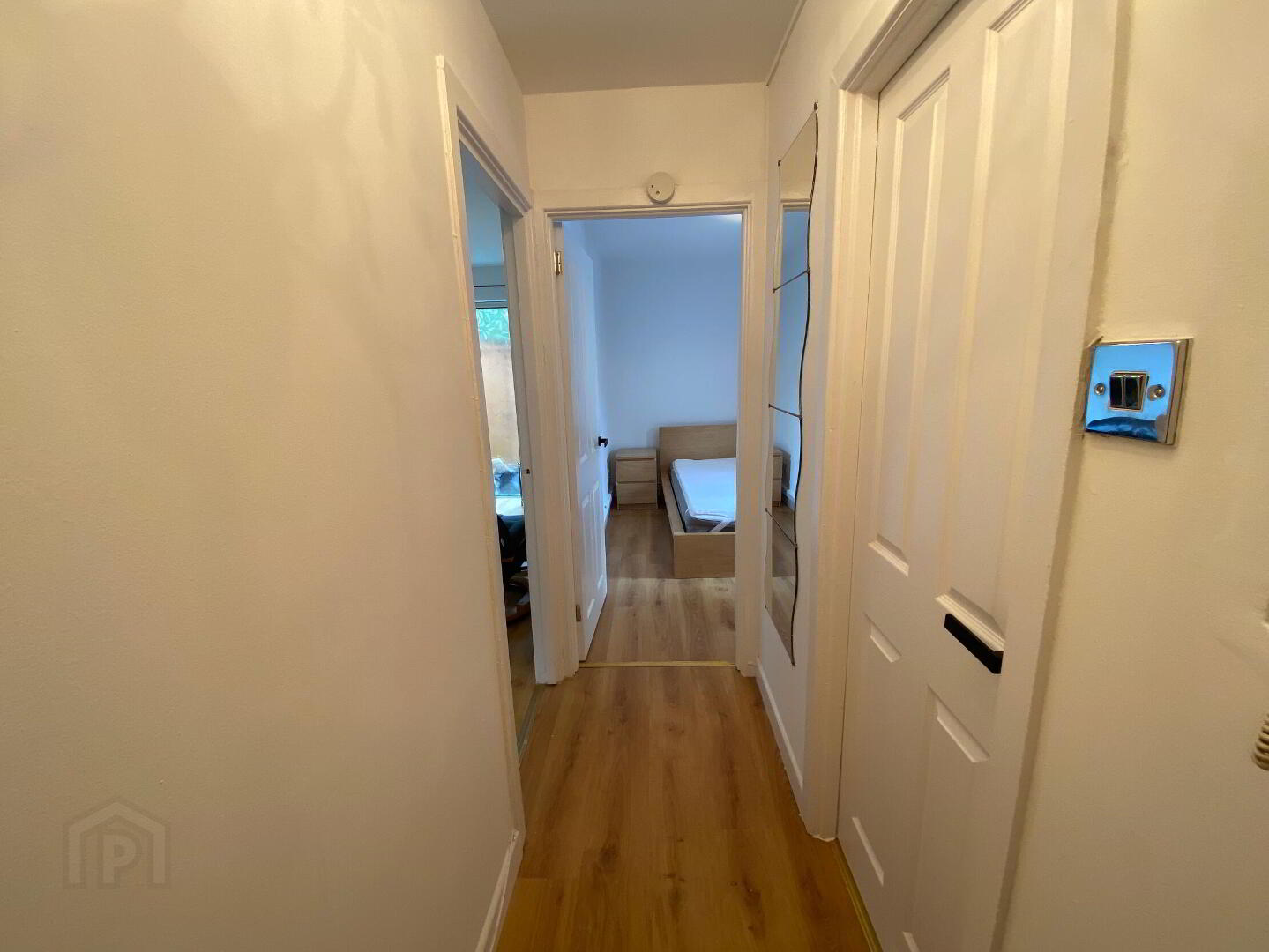 Apt 2 Ashley Court, 6-10 Ashley Avenue 2 of 8