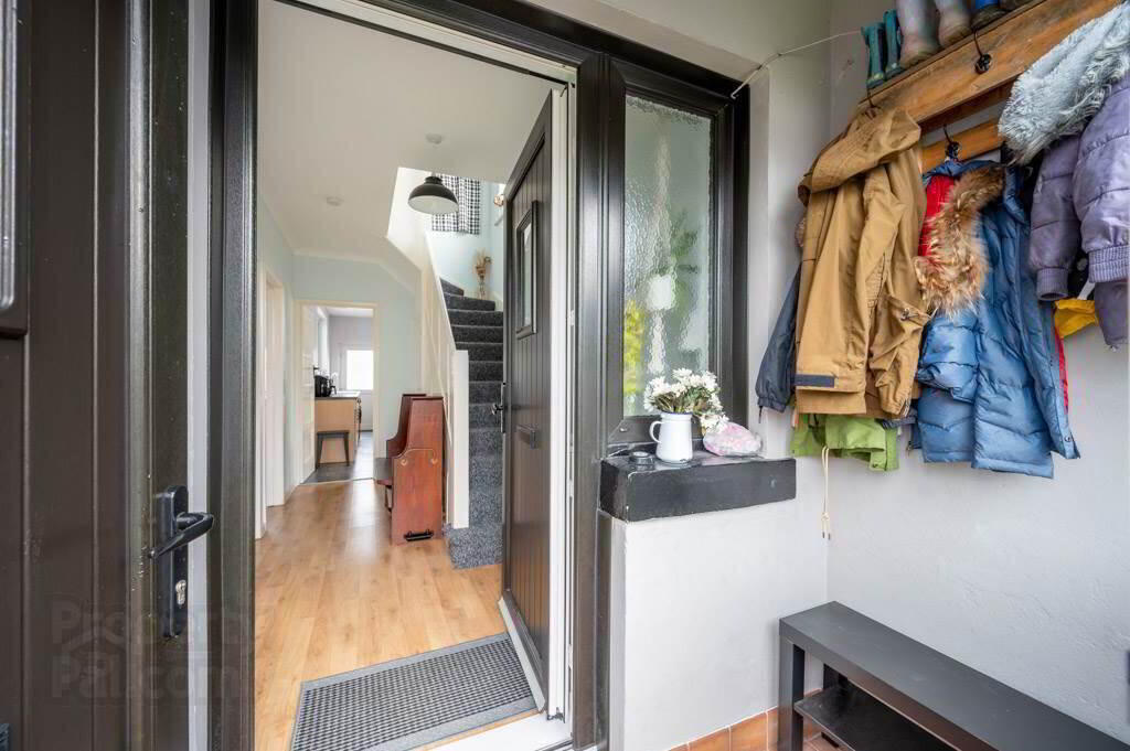 17 Stirling Gardens, Cregagh, Belfast