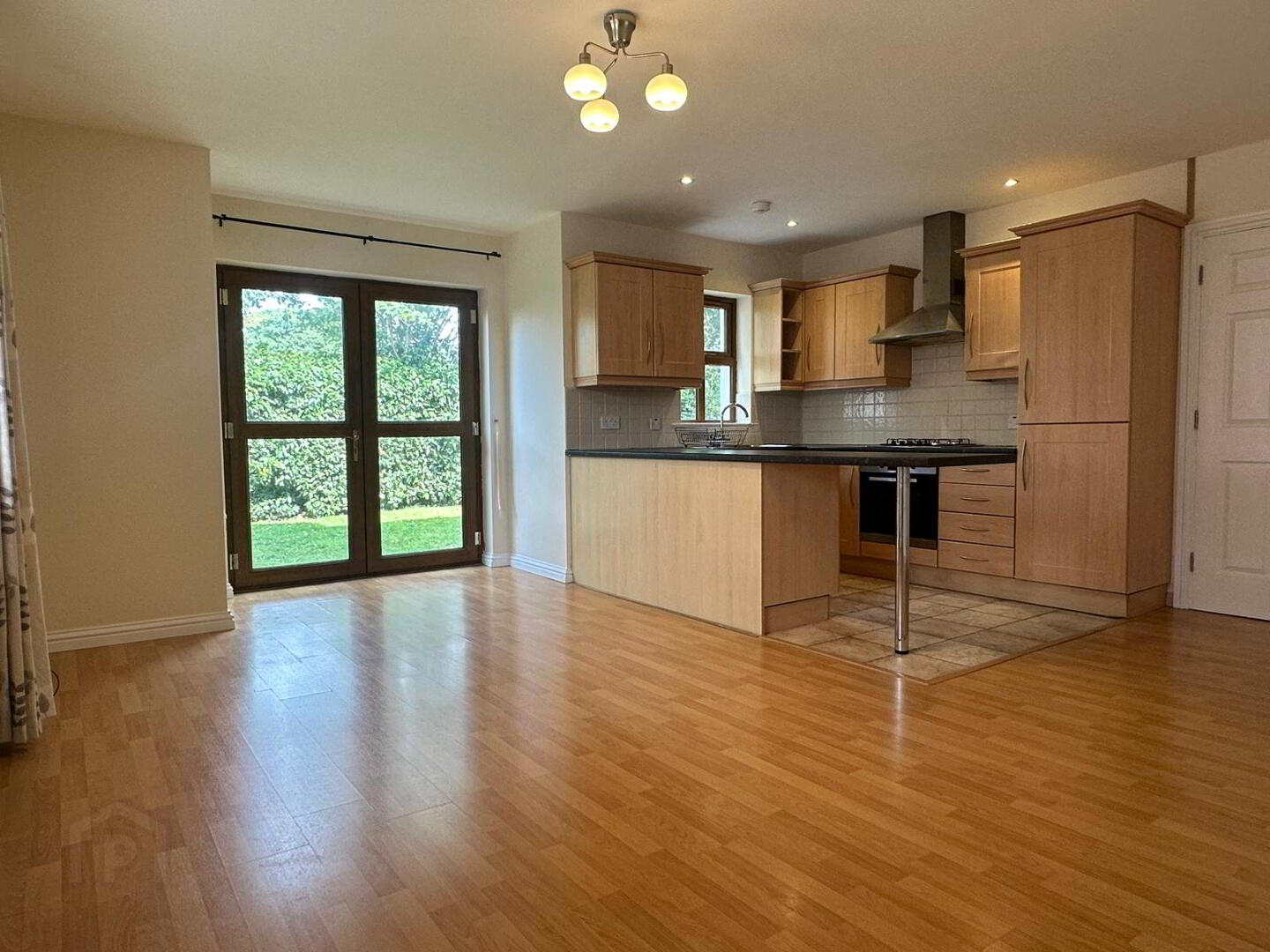 2 Craiglands Drive 5 of 11