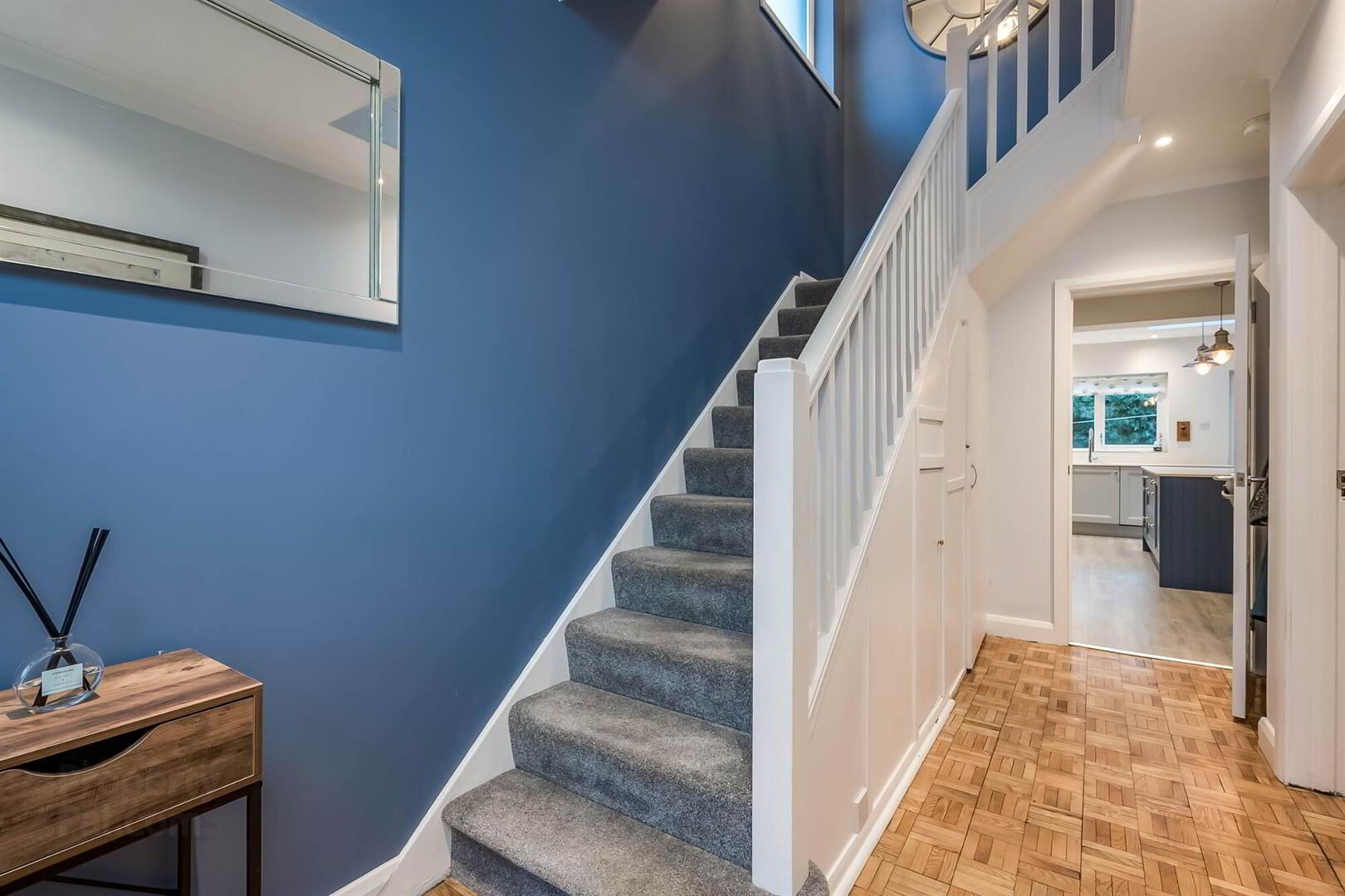 9 Tudor Avenue 5 of 33