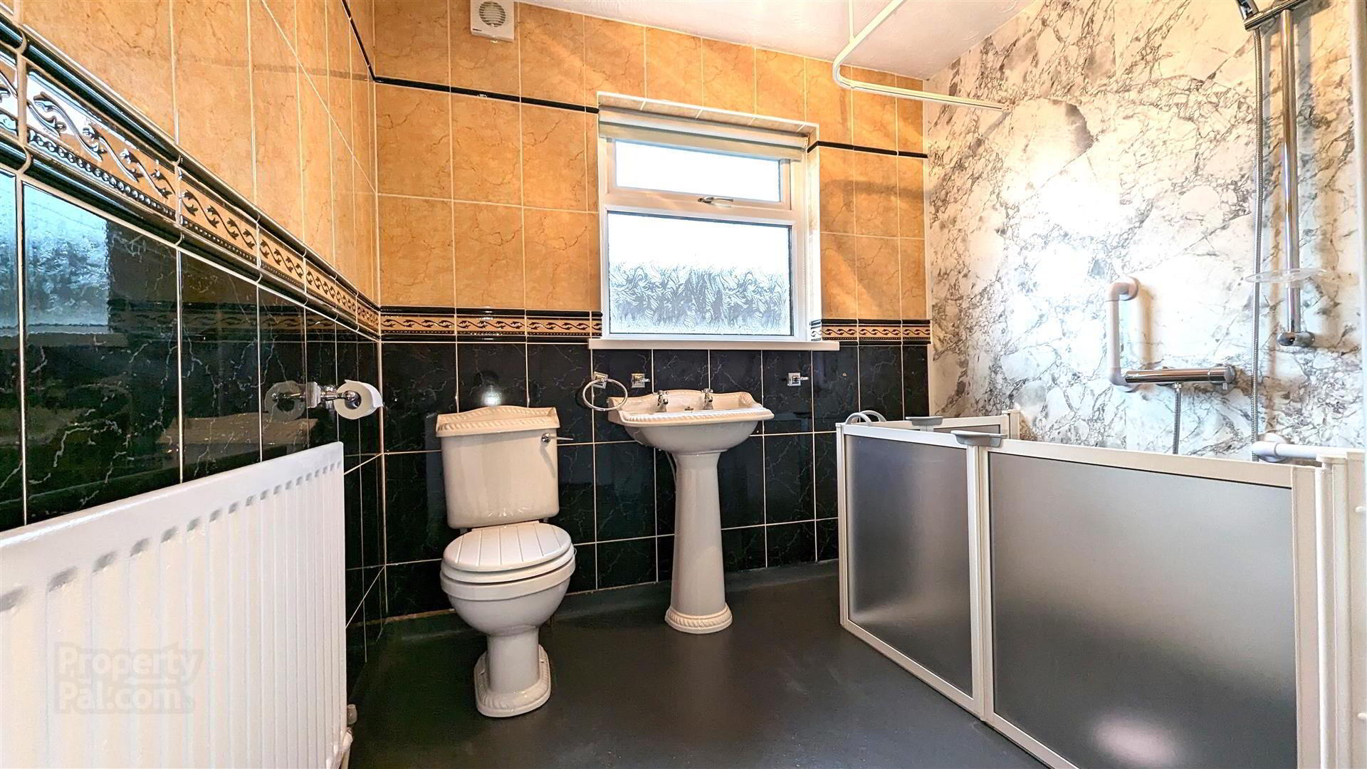 160 Brantwood Gardens 16 of 29