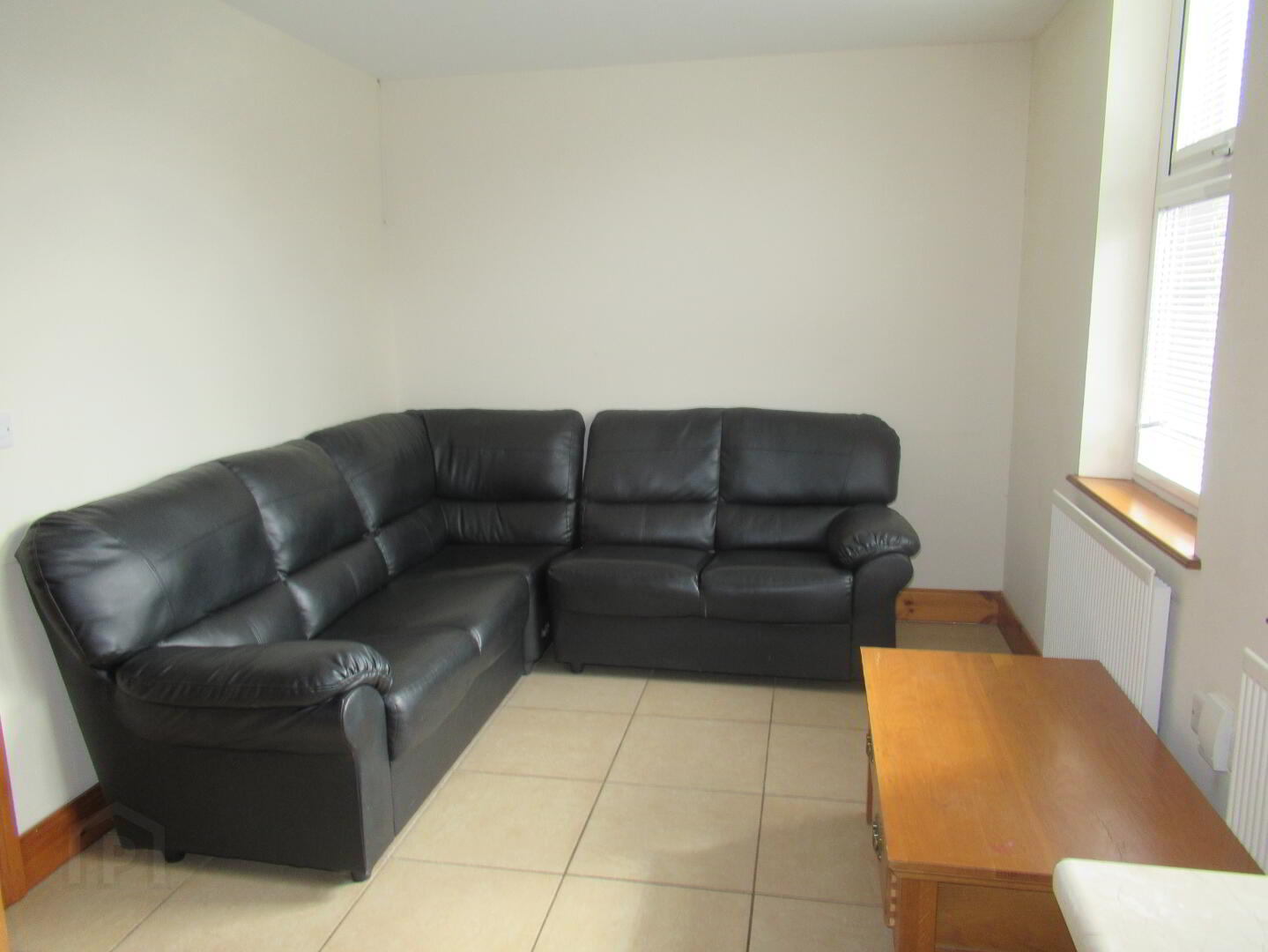 Unit 4, 42 Fitzroy Avenue 3 of 7