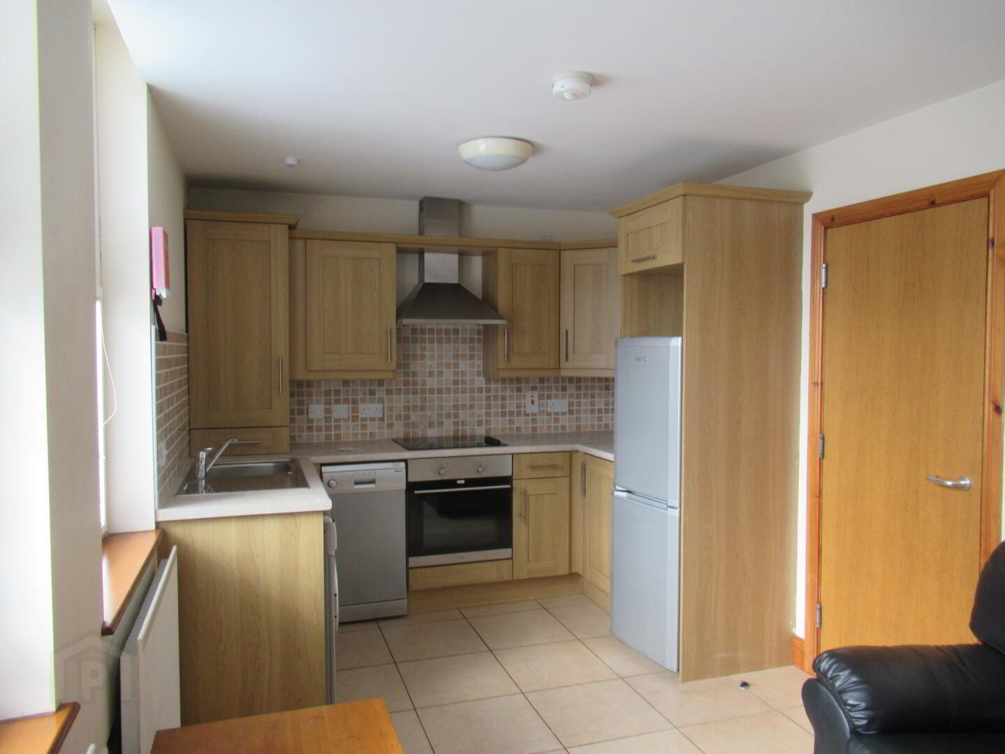 Unit 4, 42 Fitzroy Avenue 2 of 7